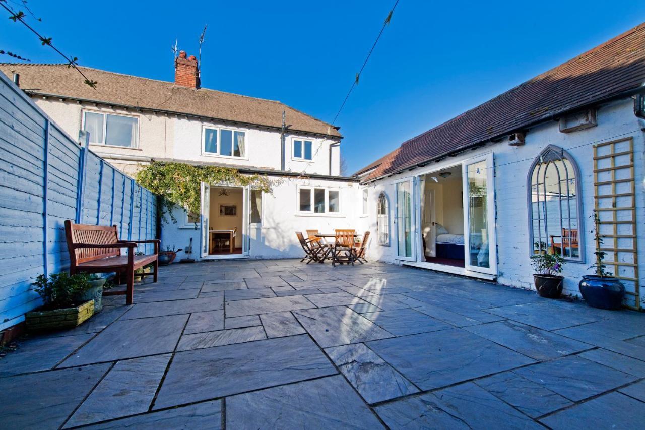 The Willows Stratford-upon-Avon Exterior foto